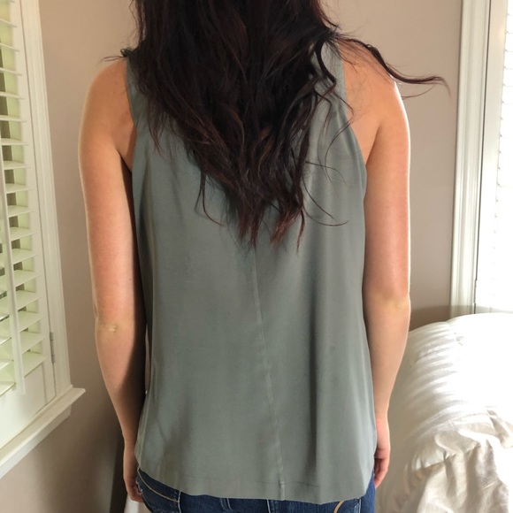 Solddd Outtt - Picture 4 of 4